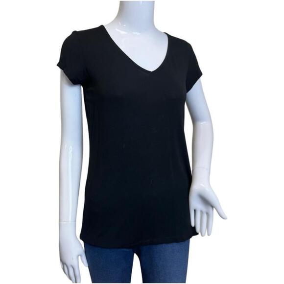 Tahari size small v-neck t shirt - Picture 1 of 5
